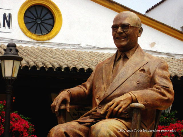 Monumento a Zoilo Ruiz Mateos