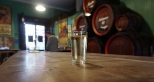 Copeando en El Pasaje El Tabanco, Patrimonio de Jerez