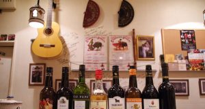 El Bar de Domingo Bar de Domingo, Takamatsu