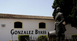 González Byass Invierte en Ribera del Duero González Byass, la mejor bodega española del mundo