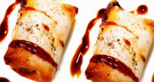 Saquitos de Langostinos y Queso al Pedro Ximénez Saquitos de Langostinos y Queso al Pedro Ximénez