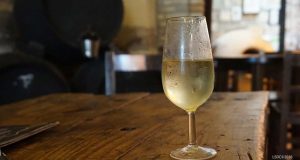 Venta de Fino y Manzanilla en las Ferias de Sevilla, el Puerto y Jerez Tabanco El Guitarrón de San Pedro