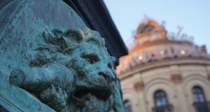 S.O.S al Monumento del Reloj del Gallo Azul S.O.S-monumento-al-reloj-del-gallo-azul