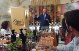 Seminario de Introducción a los Vinos de González Byass Cata de Antonio Flores