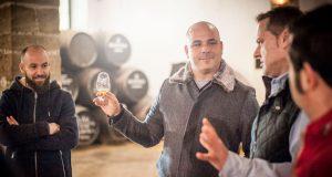 Amontillado en Rama Yodo, el nuevo Jerez exclusivo de Aponiente Angel León Chef del Mar con Amontillado Yodo