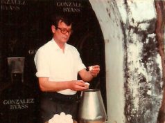 De cuando se le añadía sangre de toro a los vinos de Jerez Clarificación