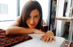 La Pintora Jerezana Inma Peña ilustra el cartel de los ciclos de Conferencia de Ignacio López Inma Peña