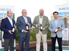 Delgado Zuleta celebra el Centenario de La Goya con una renovación de su imagen Jesús Liaño (Viñafiel), Jorge Pascual (Delgado Zuleta), José Federico Carvajal (Delgado Zuleta) y Rafael Galán (Viñafiel)