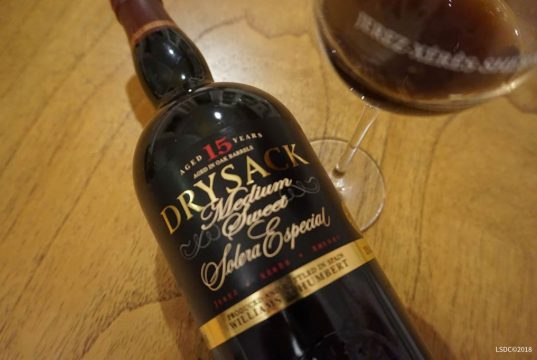 El Jerez con indicativo de edad: 12 y 15 años Dry Sack Medium 15 años