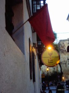 Bandera roja del Tabanco Escuela