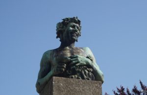 ¿Y porque no un monumento al Dios Baco en Jerez? Baco