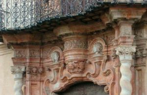 Casas para una ciudad vinatera (I) Fachada del Palacio Domecq en Jerez