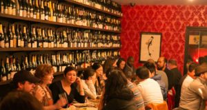 “Lo mejor que tiene el Jerez, es que hay uno para cada momento”, hablamos con Cheryl sobre Bar Vivant, un Sherrybar en Portland “Una de las mejores cosas que tiene el Jerez, es que hay uno para cada momento”, hablamos con Cheryl sobre Bar Vivant, un Sherrybar en el corazón de Portland