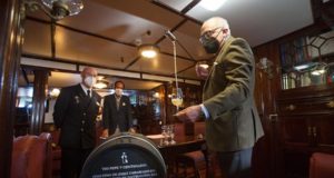 Tío Pepe recorrerá el mundo a bordo del Juan Sebastián de Elcano Tío Pepe recorrerá el mundo a bordo del Juan Sebastián de Elcano