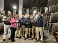 Cayetano del Pino dona 2500 kg de alimentos a la asociación jerezana de Caridad ‘Zaqueo’ Cayetano del Pino dona 2500 kg de alimentos a la asociación jerezana de Caridad ‘Zaqueo’