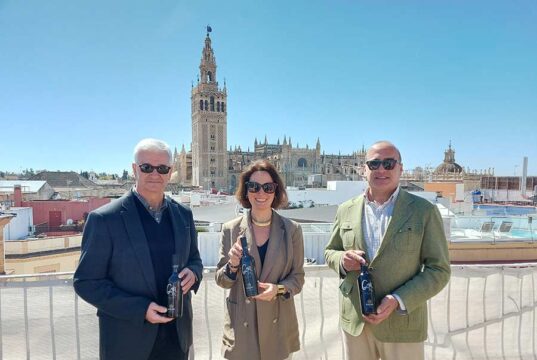 Delgado Zuleta presenta la nueva saca de Goya XL para conmemorar su décimo aniversario Delgado Zuleta presenta la nueva saca de Goya XL para conmemorar su décimo aniversario