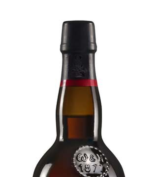 Canasta dedica a Lola Flores una etiqueta para conmemorar el centenario de su nacimiento Canasta Lola Flores